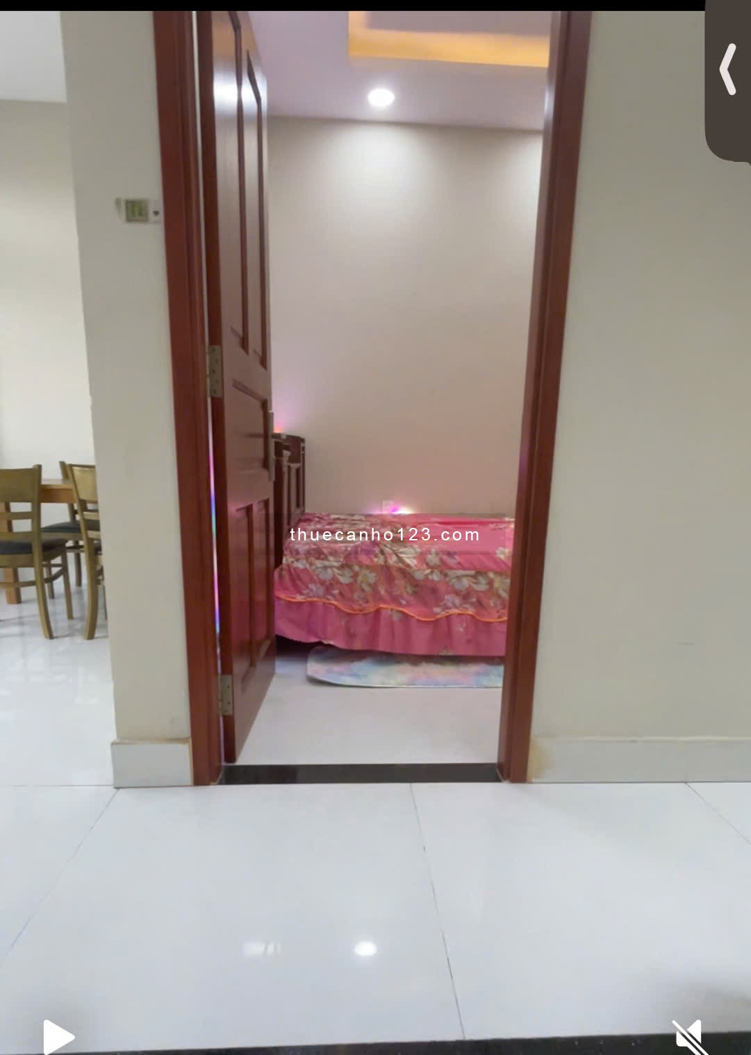 Cho thuê phòng lớn có sân thượng và phòng ăn,tại hẻm xe tải dường 79, Tân Quy, Quận 7