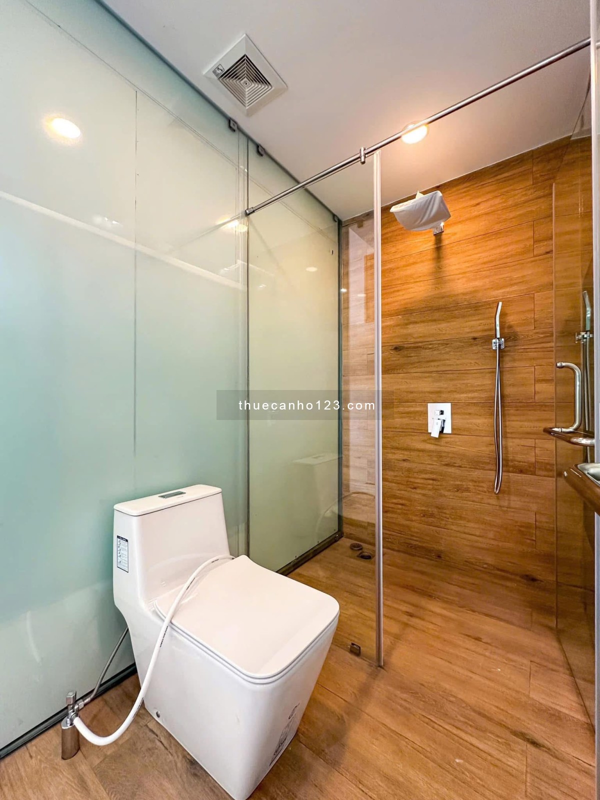 Căn Hộ 1 PN tách Bếp nội thất sang trọng, đầy đủ tiện nghi