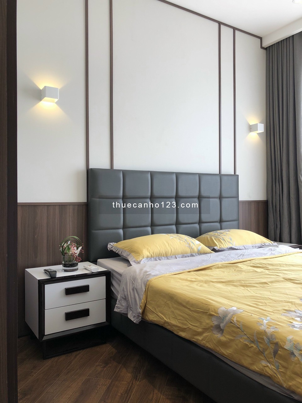 Cho thuê CHCC Botanica Premier 75m2, 2pn, căn góc, full NT, có suất ôtô. Giá thật nhà thật: 18 tr/th