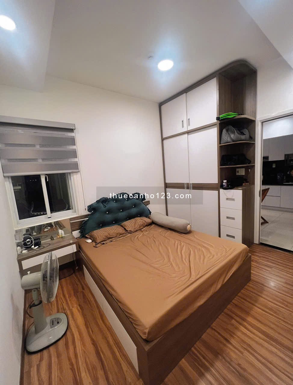 Chung cư Celadon, N1, Sơn Kỳ, TP: 3p ngủ, 2wc, full NT, 13tr/th 89m2