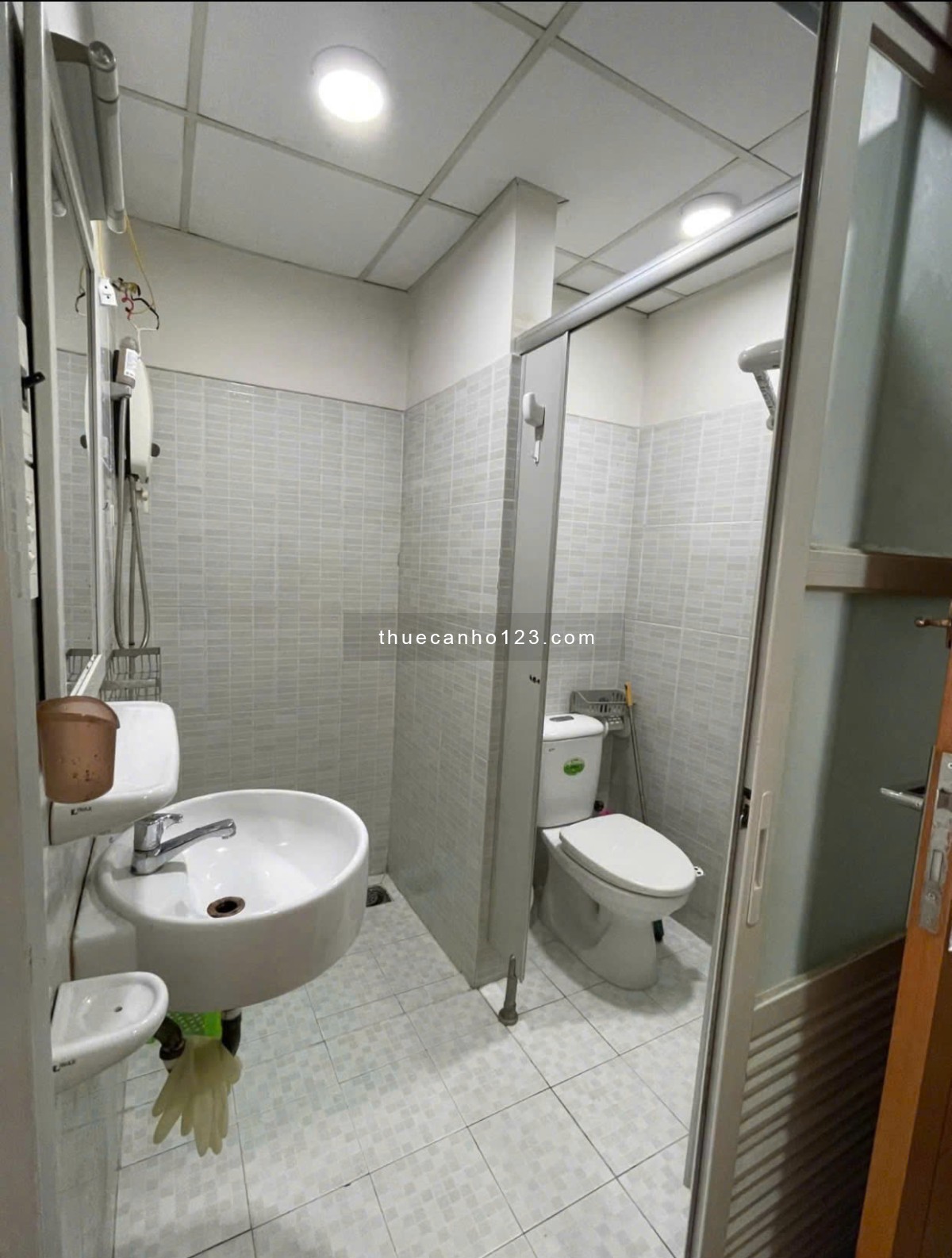 Chung cư Screc, Trường Sa, P12, Q3, rộng 60m2, 1p, 1wc, 10tr/th