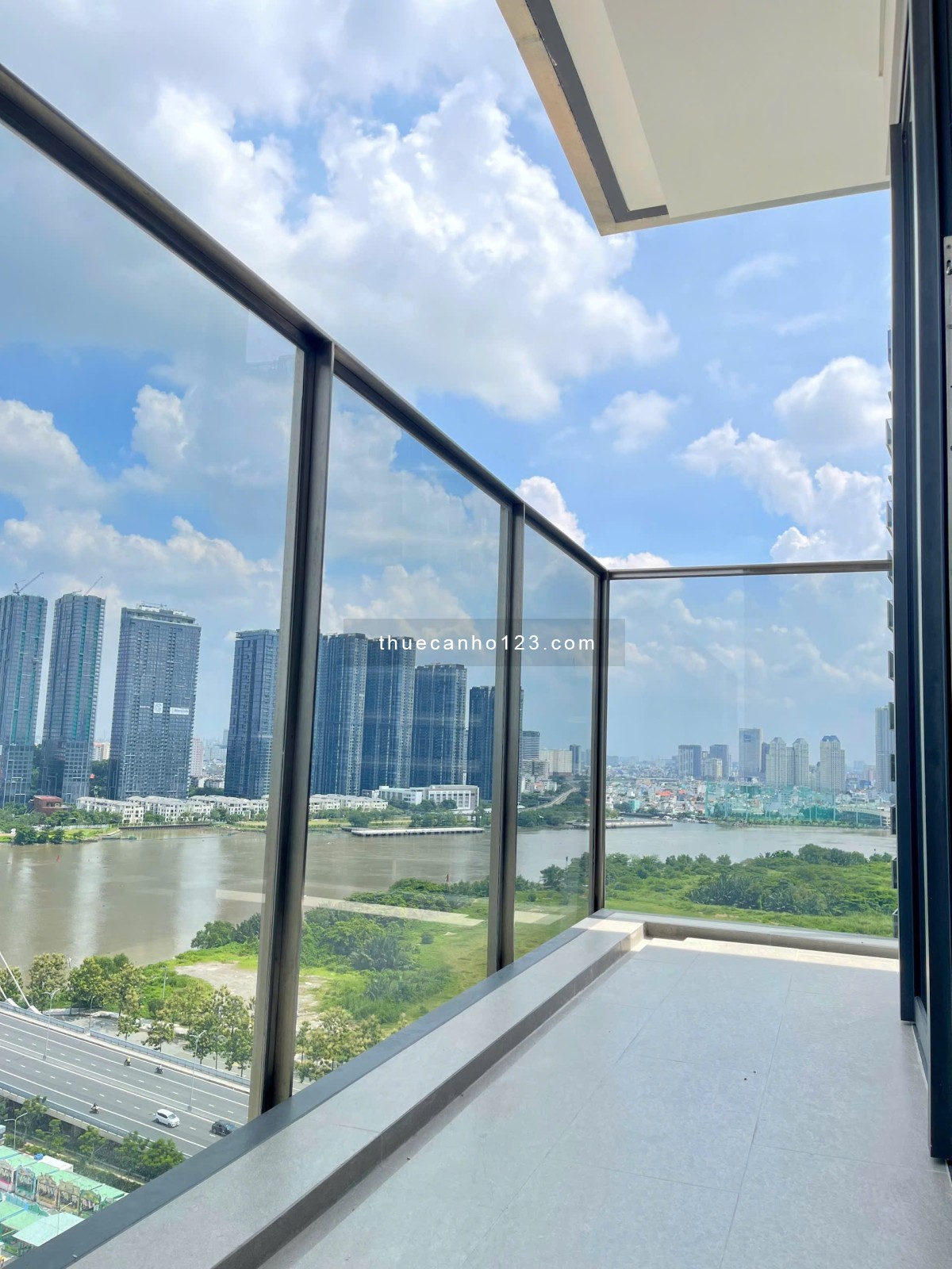 Opera cho thuê 3PN VIEW 360 sông, quận 1 & Ba Son - Tầng cao view xuất sắc & giỏ hàng cập nhật