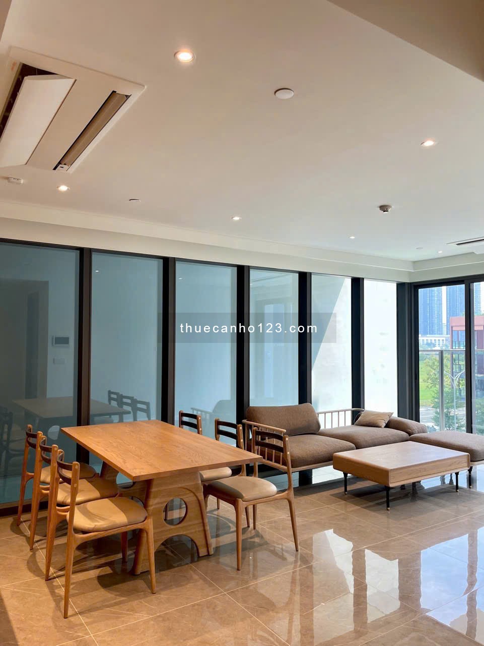 Opera cho thuê 3PN đầy đủ nội thất - Giá tốt & giỏ hàng cho thuê cập nhật mới nhất