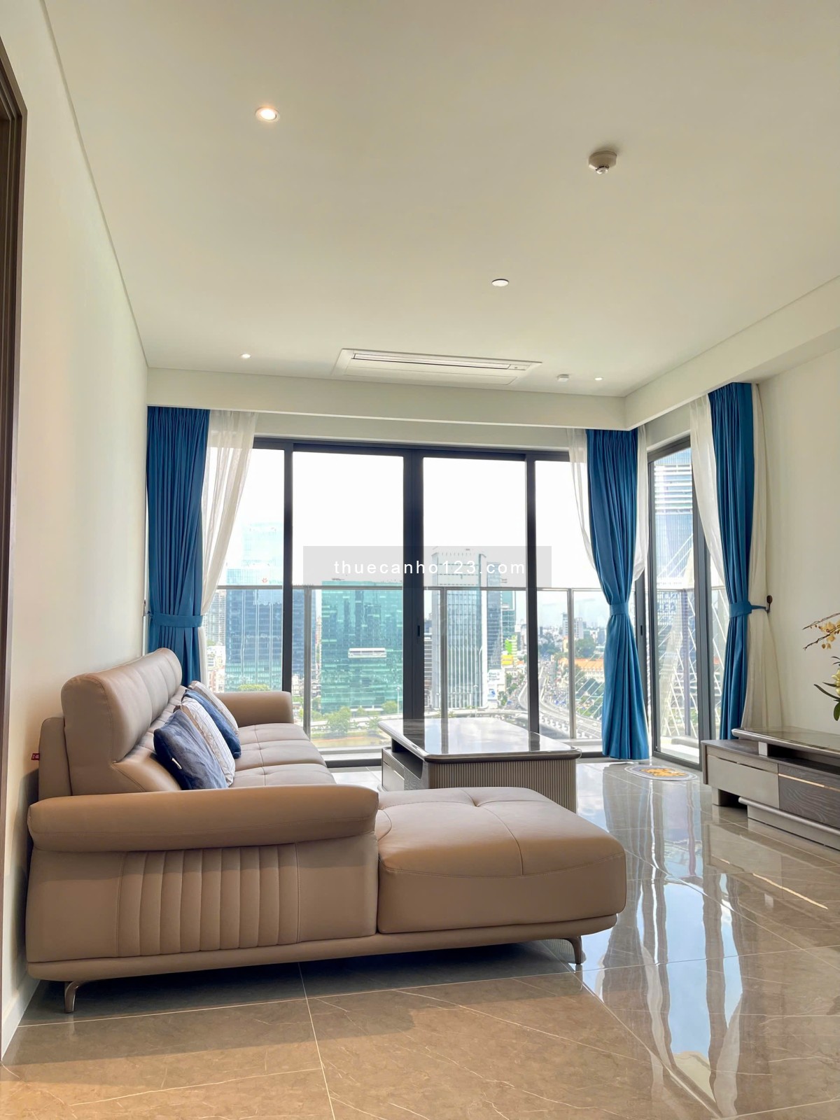Opera cho thuê 3PN VIEW 360 sông, quận 1 & Ba Son - Tầng cao view xuất sắc & giỏ hàng cập nhật