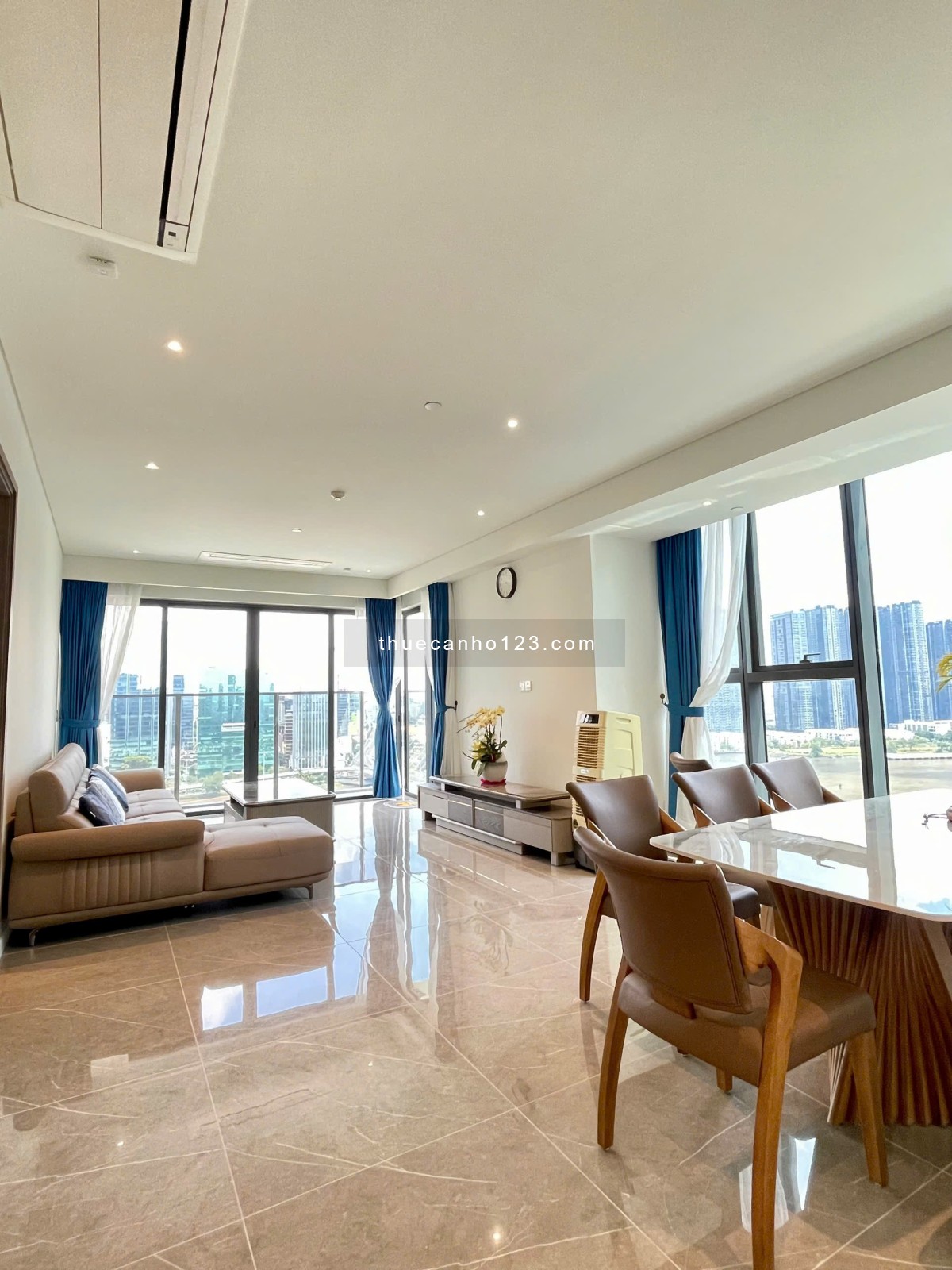 Opera cho thuê 3PN VIEW 360 sông, quận 1 & Ba Son - Tầng cao view xuất sắc & giỏ hàng cập nhật