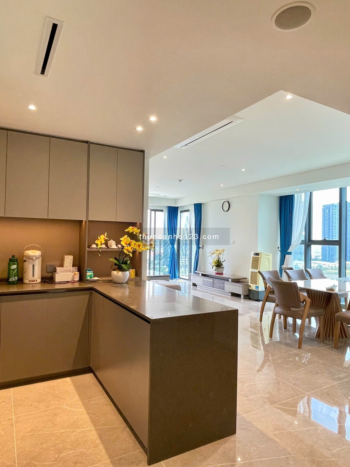 Opera cho thuê 3PN VIEW 360 sông, quận 1 & Ba Son - Tầng cao view xuất sắc & giỏ hàng cập nhật