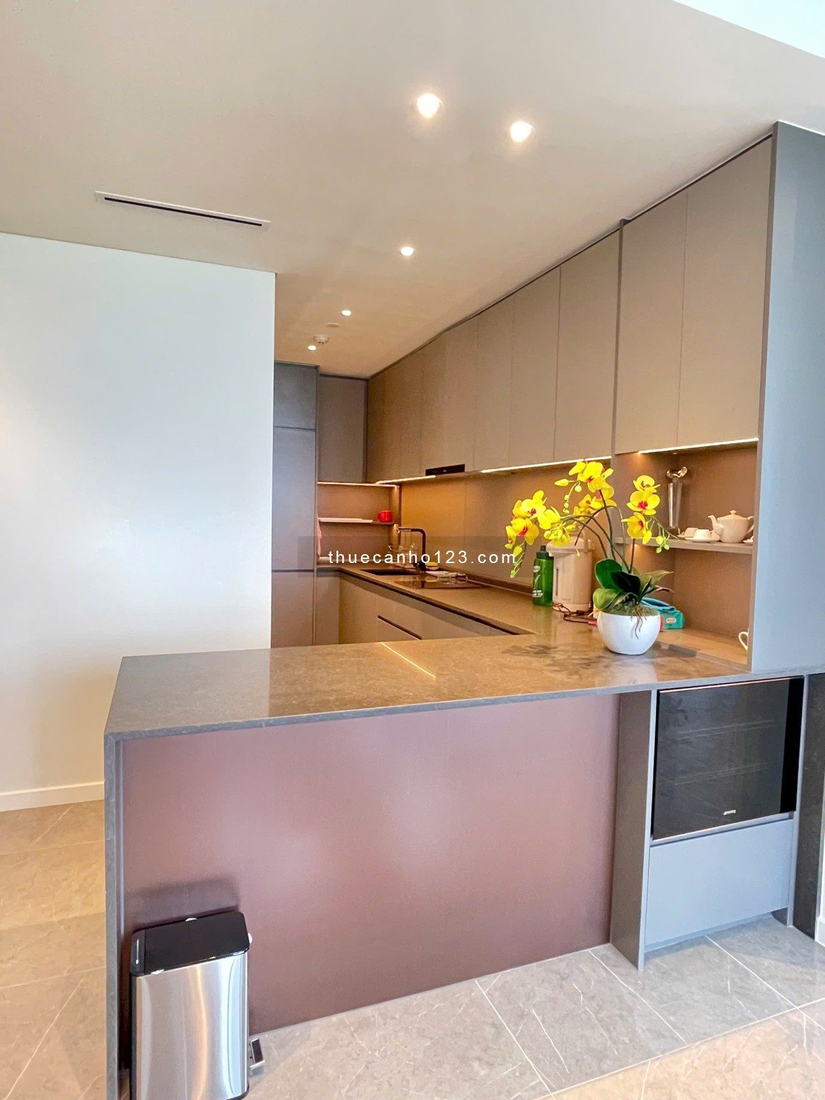 Opera cho thuê 3PN VIEW 360 sông, quận 1 & Ba Son - Tầng cao view xuất sắc & giỏ hàng cập nhật