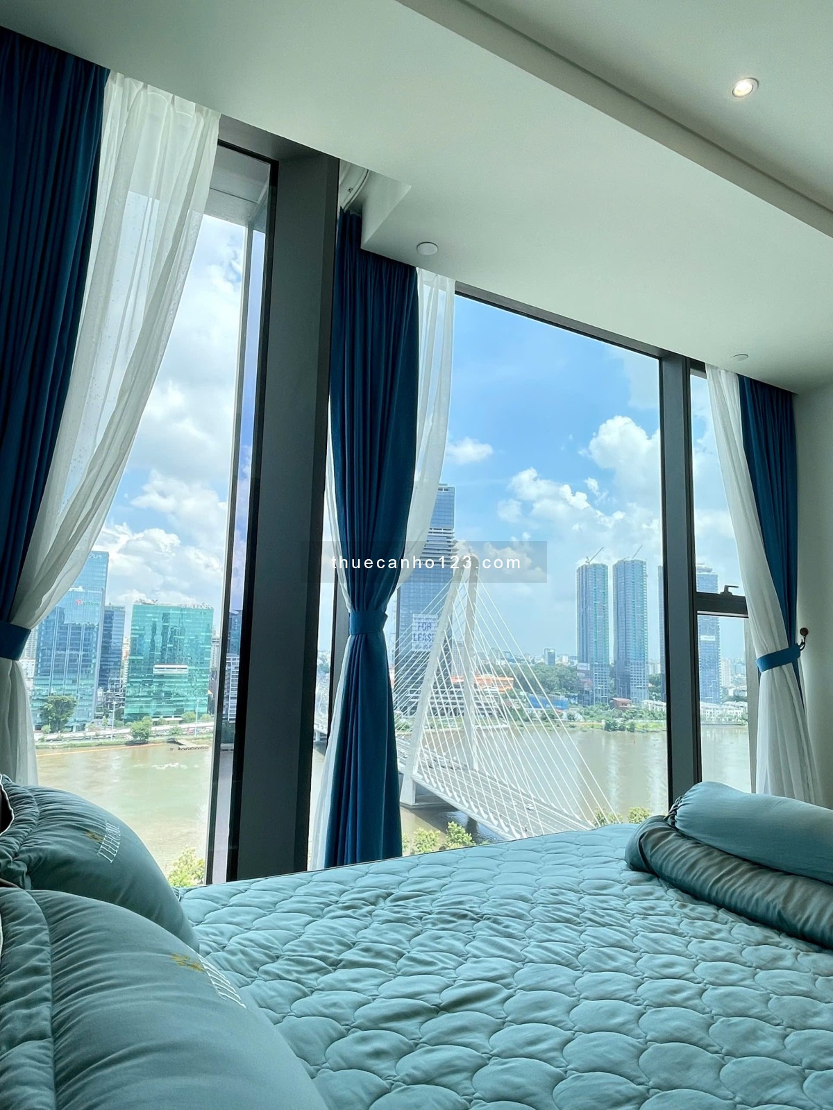 Opera cho thuê 3PN VIEW 360 sông, quận 1 & Ba Son - Tầng cao view xuất sắc & giỏ hàng cập nhật