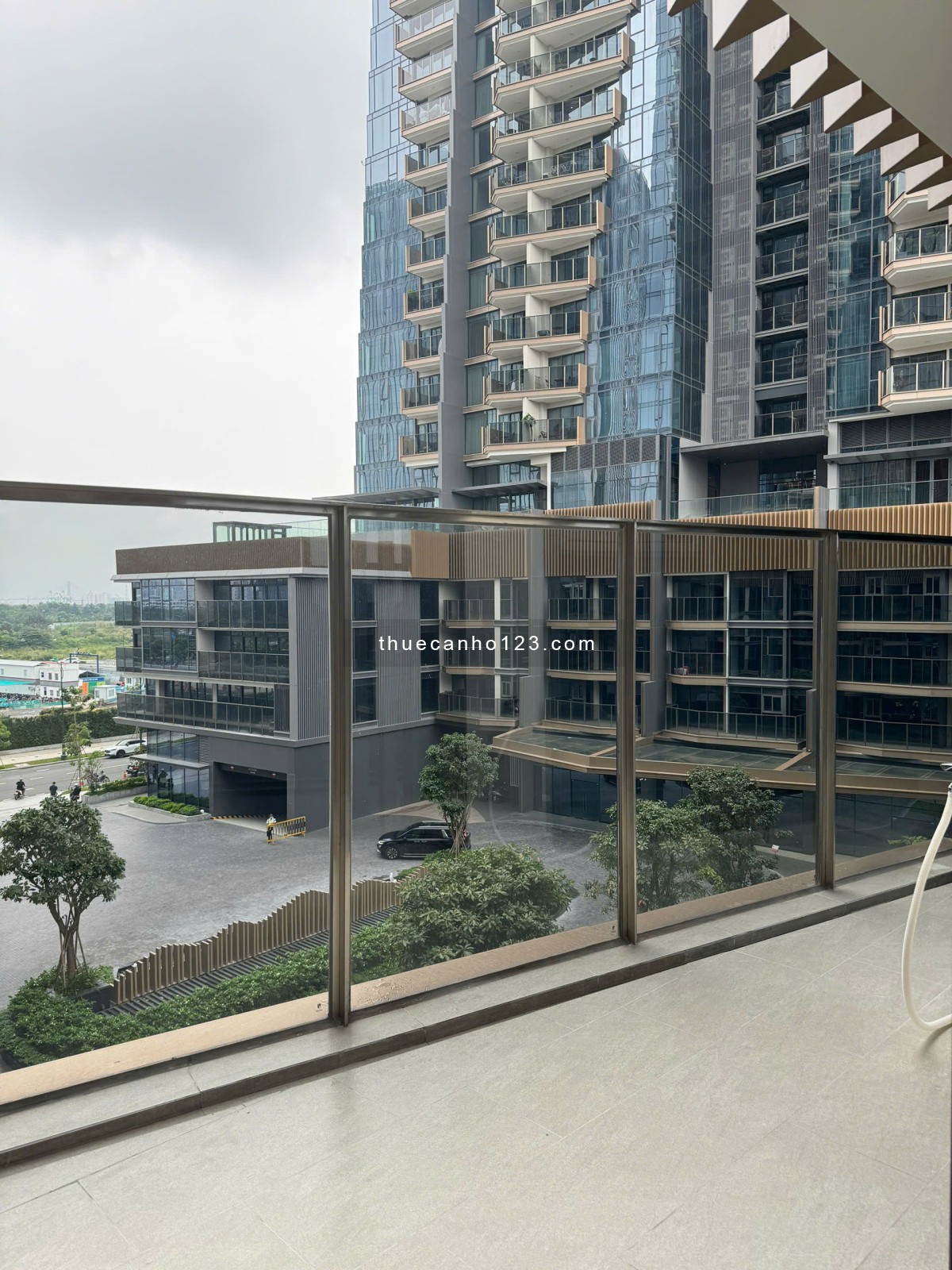 Opera cho thuê 2PN đầy đủ nội thất - Giá tốt