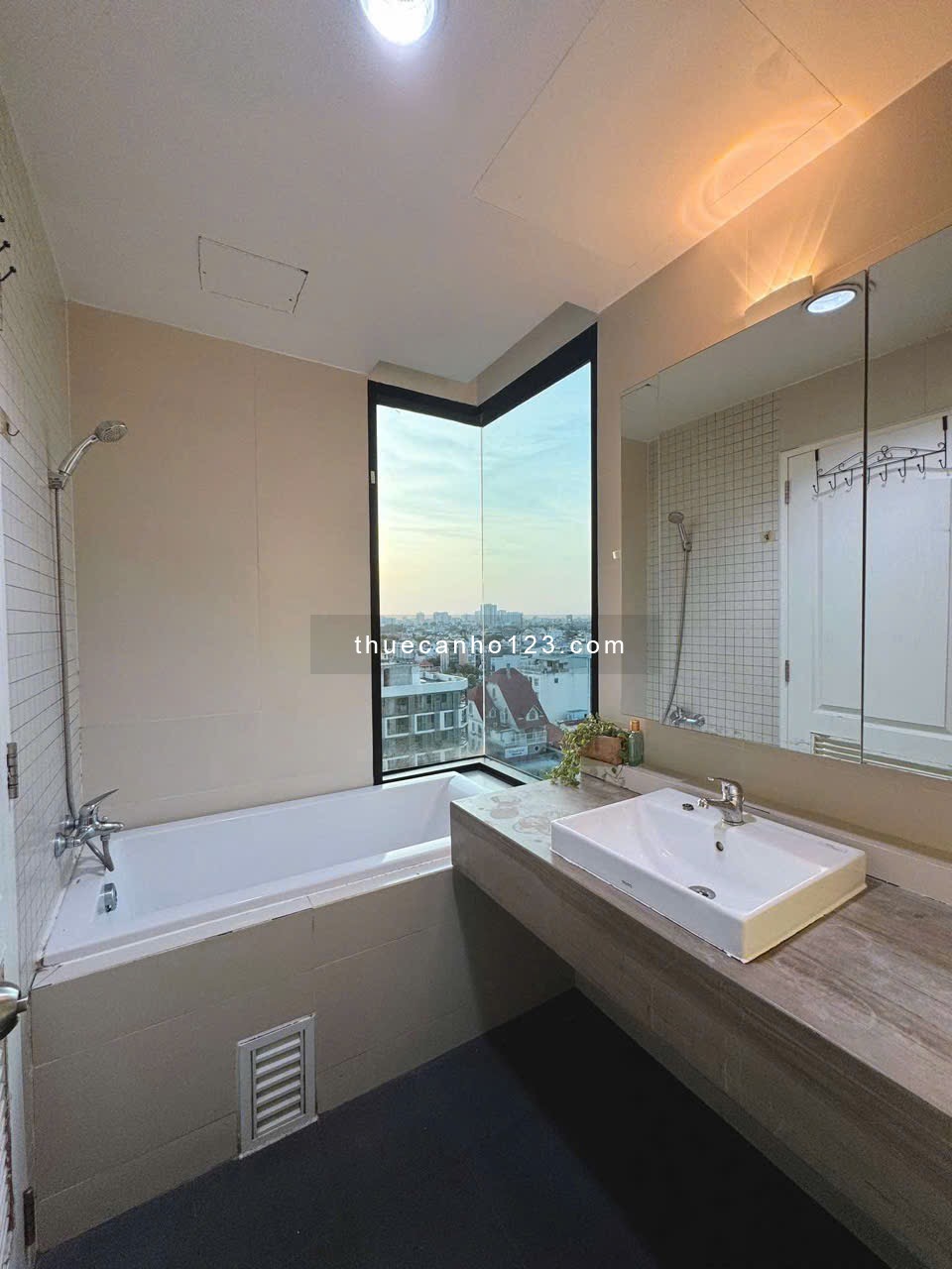 Căn Hộ 2PN Cao Cấp Cho Thuê Tại The Ascent Thảo Điền – 70m², Full Nội Thất – Chỉ 21 Triệu/Tháng