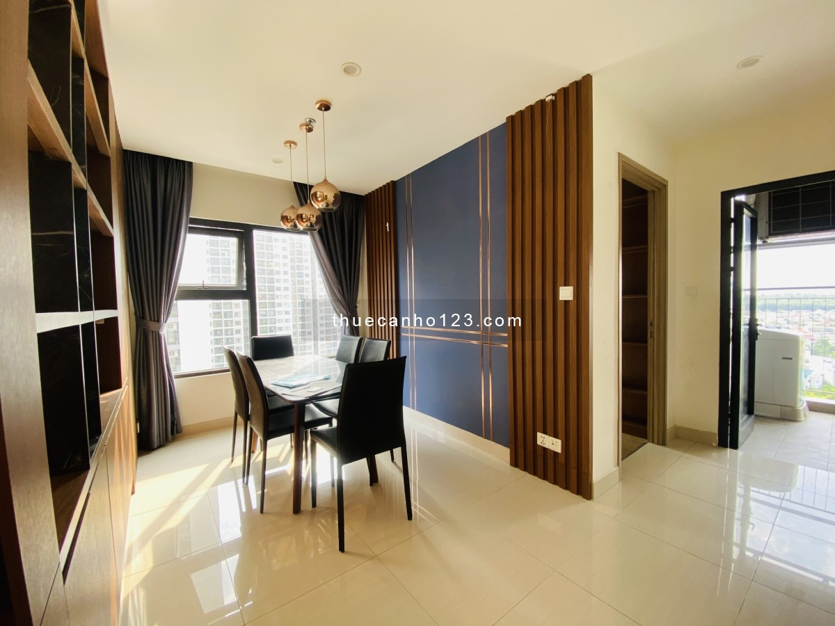Căn 2PN+ full nội thất xịn xò, tầng 18 view thoáng, nhà trống ở ngay