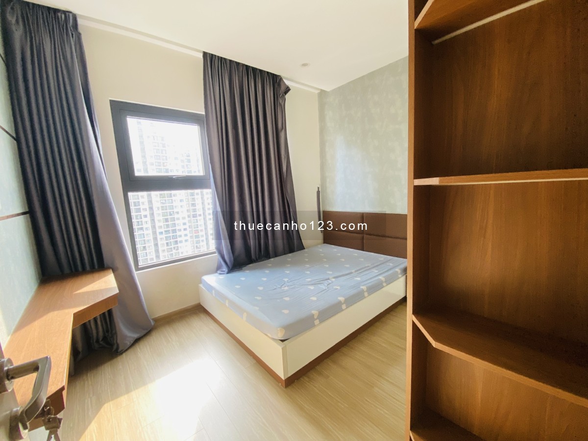 Căn 2PN+ full nội thất xịn xò, tầng 18 view thoáng, nhà trống ở ngay