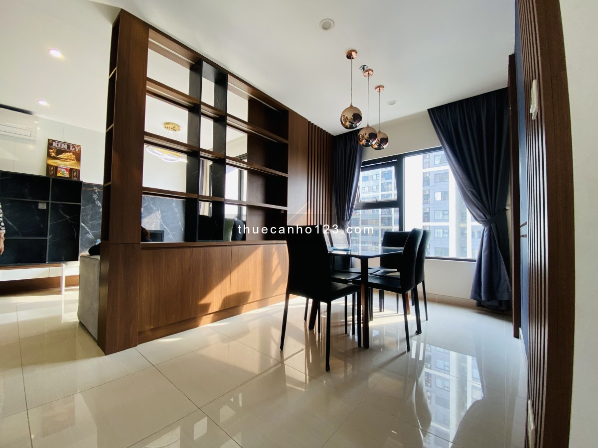 Căn 2PN+ full nội thất xịn xò, tầng 18 view thoáng, nhà trống ở ngay