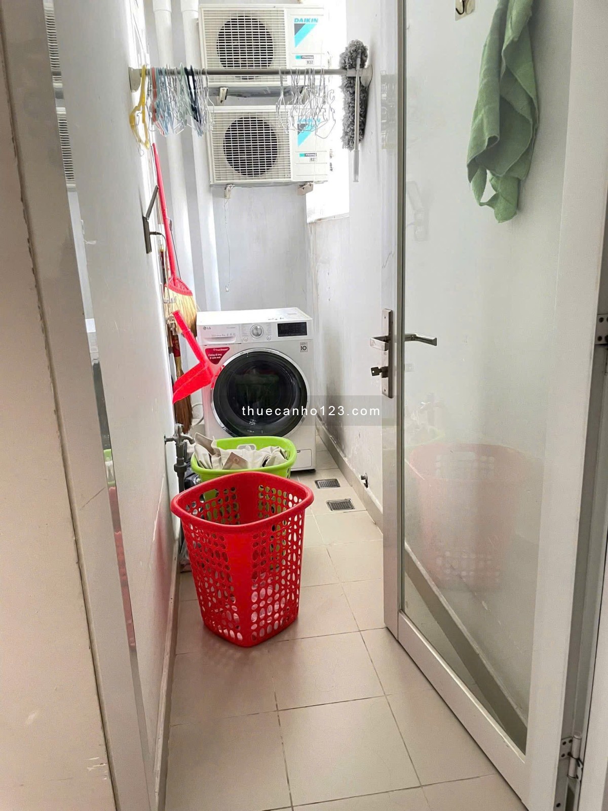 Chung cư Carillon1, Hoàng Hoa Thám, TB: 79m2, 2p ngủ, 2wc, ban công, 13tr/th