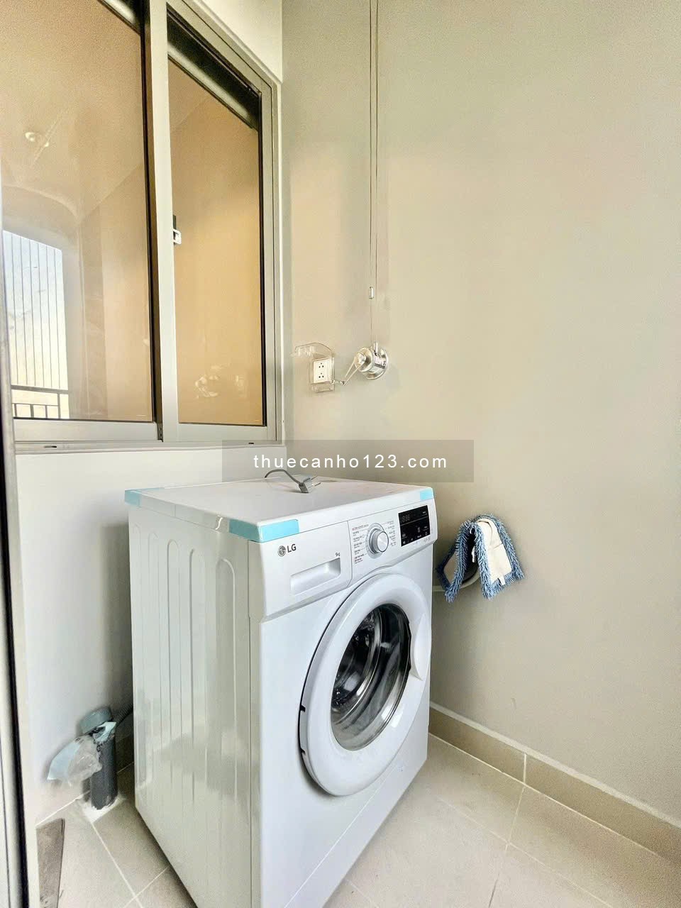 Chung cư Sky Center, Phổ Quang, TB: 2p ngủ rộng, full NT 98m2 16 triệu