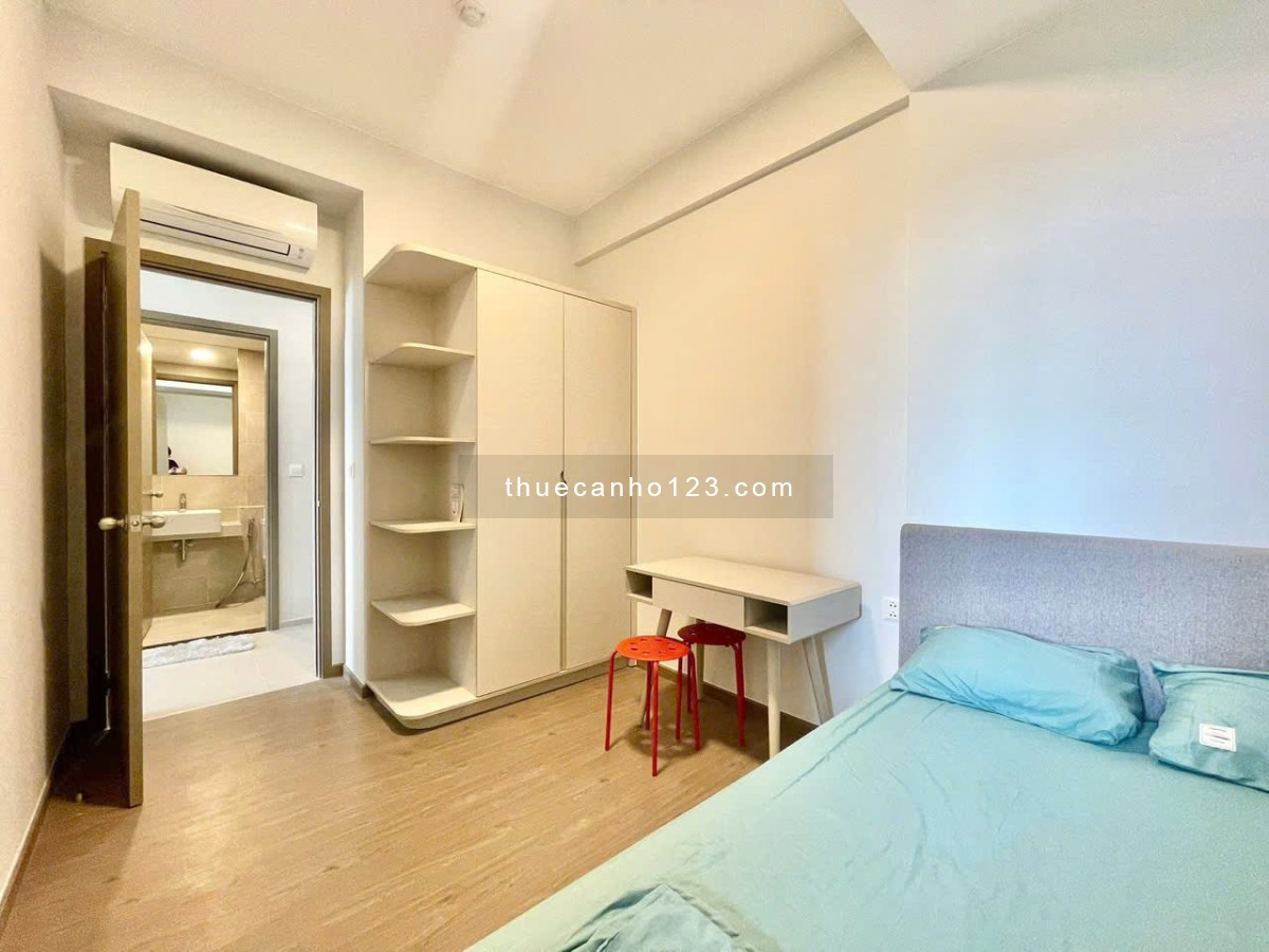 Chung cư Sky Center, Phổ Quang, TB: 2p ngủ rộng, full NT 98m2 16 triệu