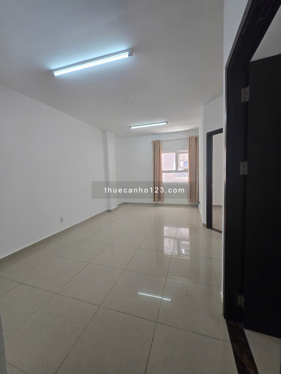 Cho thuê căn hộ Đạt Gia 2pn 2wc giá 7tr nhà trống có 2 máy lạnh - 1pn 1wc giá 7tr full nội thất