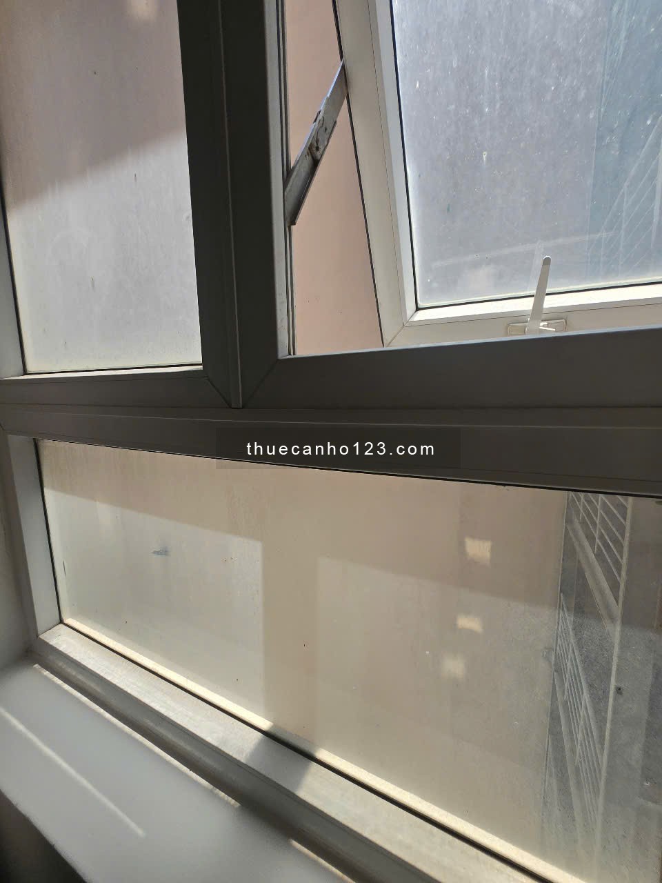 Cho thuê căn hộ Đạt Gia 2pn 2wc giá 7tr nhà trống có 2 máy lạnh - 1pn 1wc giá 7tr full nội thất