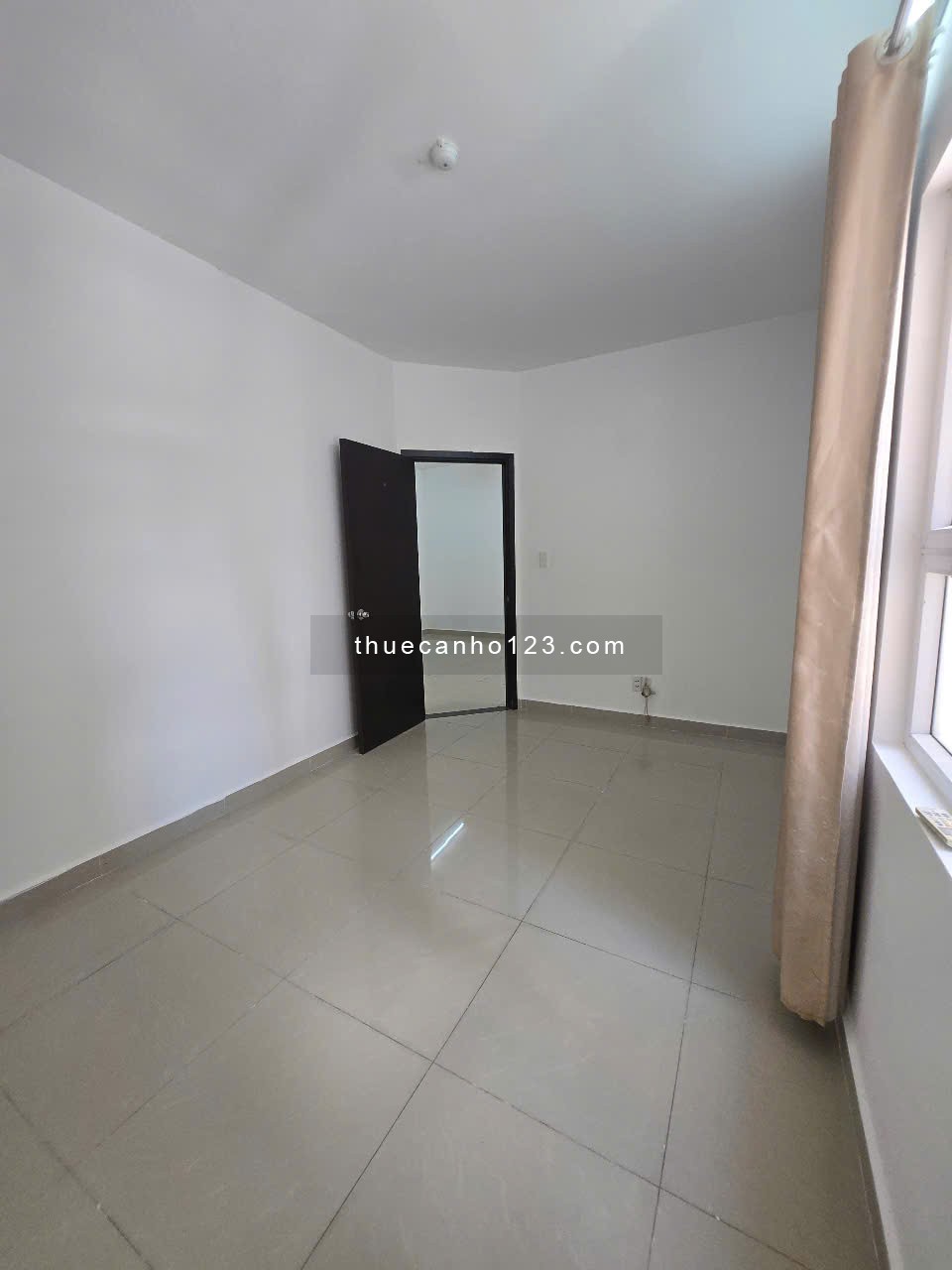 Cho thuê căn hộ Đạt Gia 2pn 2wc giá 7tr nhà trống có 2 máy lạnh - 1pn 1wc giá 7tr full nội thất