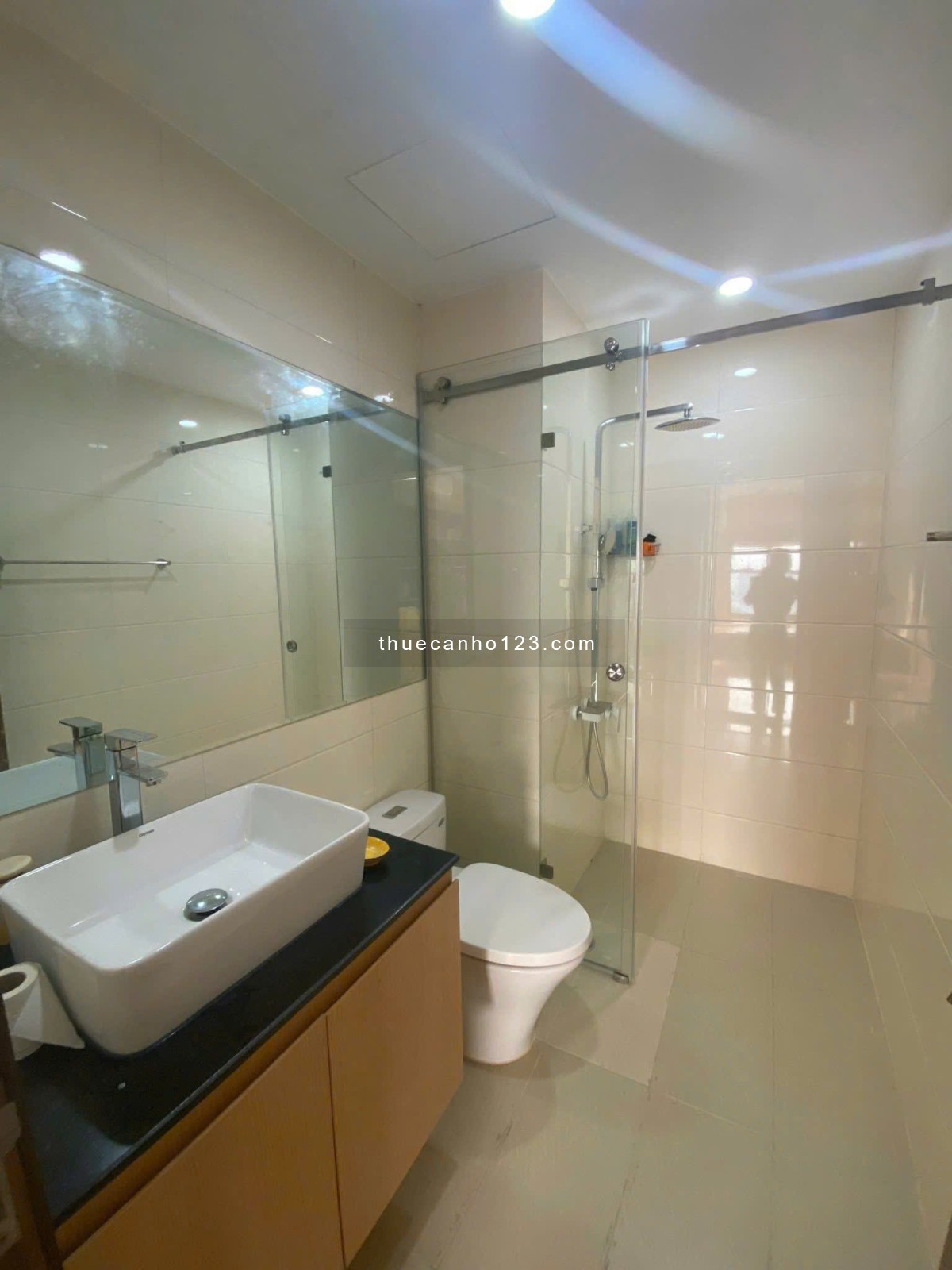 Gia đình cho thuê CH MỸ VINH 80m2, 2pn, tầng cao thoáng mát. Giá thật nhà thật ko đăng ảo: 14 tr/th