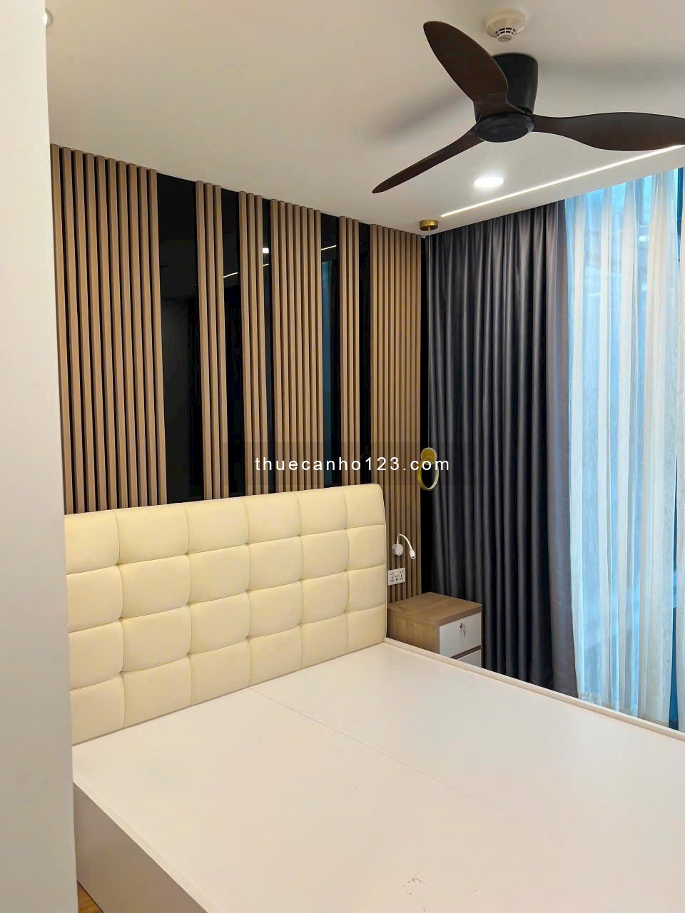 Cho thuê ECO GREEN căn góc 2PN 2WC full nội thất giá 16 triệu/ tháng nhà đẹp