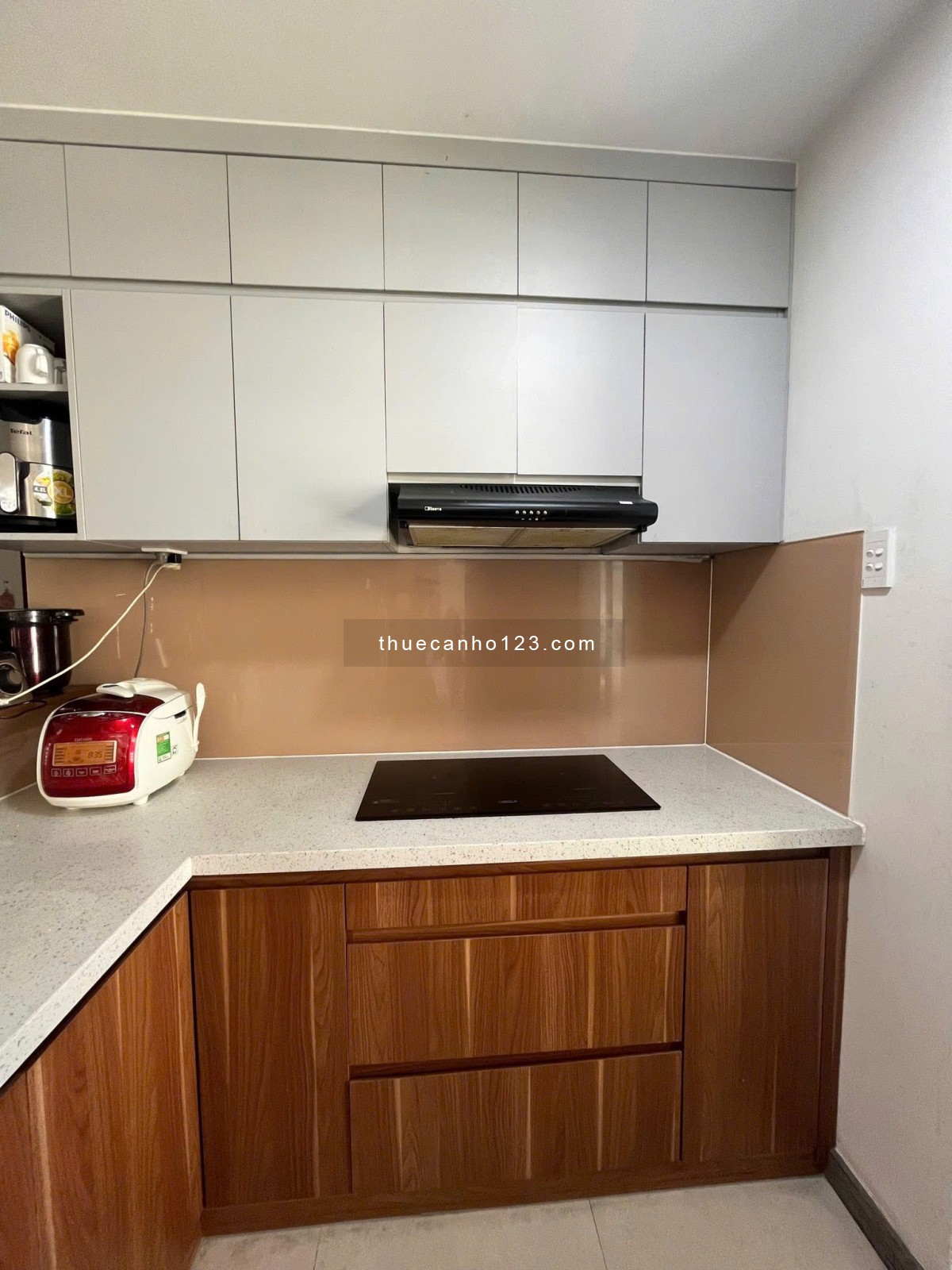 C/c Đặng văn Ngữ, Phú Nhuận: 81m2, 2p ngủ, 2wc, Nt, 13tr/th
