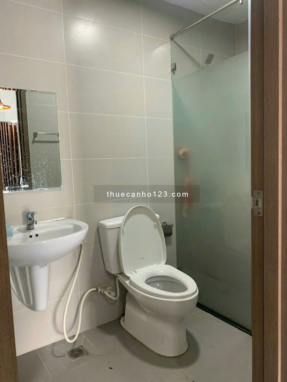 CHDV đường 3/2, quận 10: 20m2, Nội thất 4.5tr/tháng, Nội thất mới