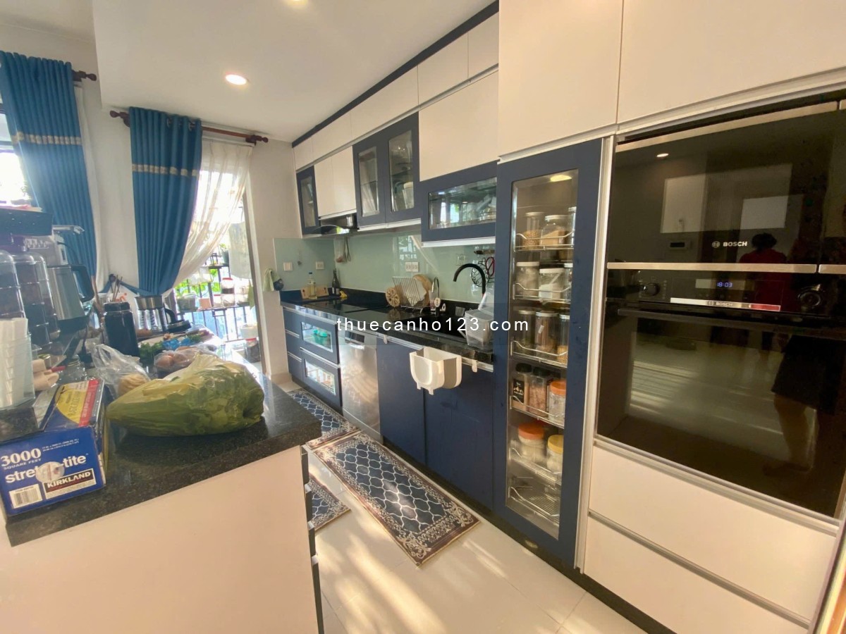 Chung cư Sky Central, 104 Phổ Quang, TB: 97m2, 2p ngủ, full NT, 17tr/th