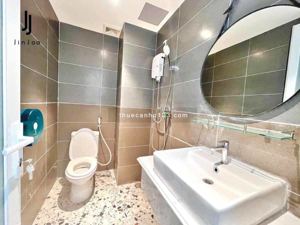 Studio 45m² ban công rộng - Full nội thất, sát Co.opmart Hoàng Văn Thụ - Quận Tân Bình