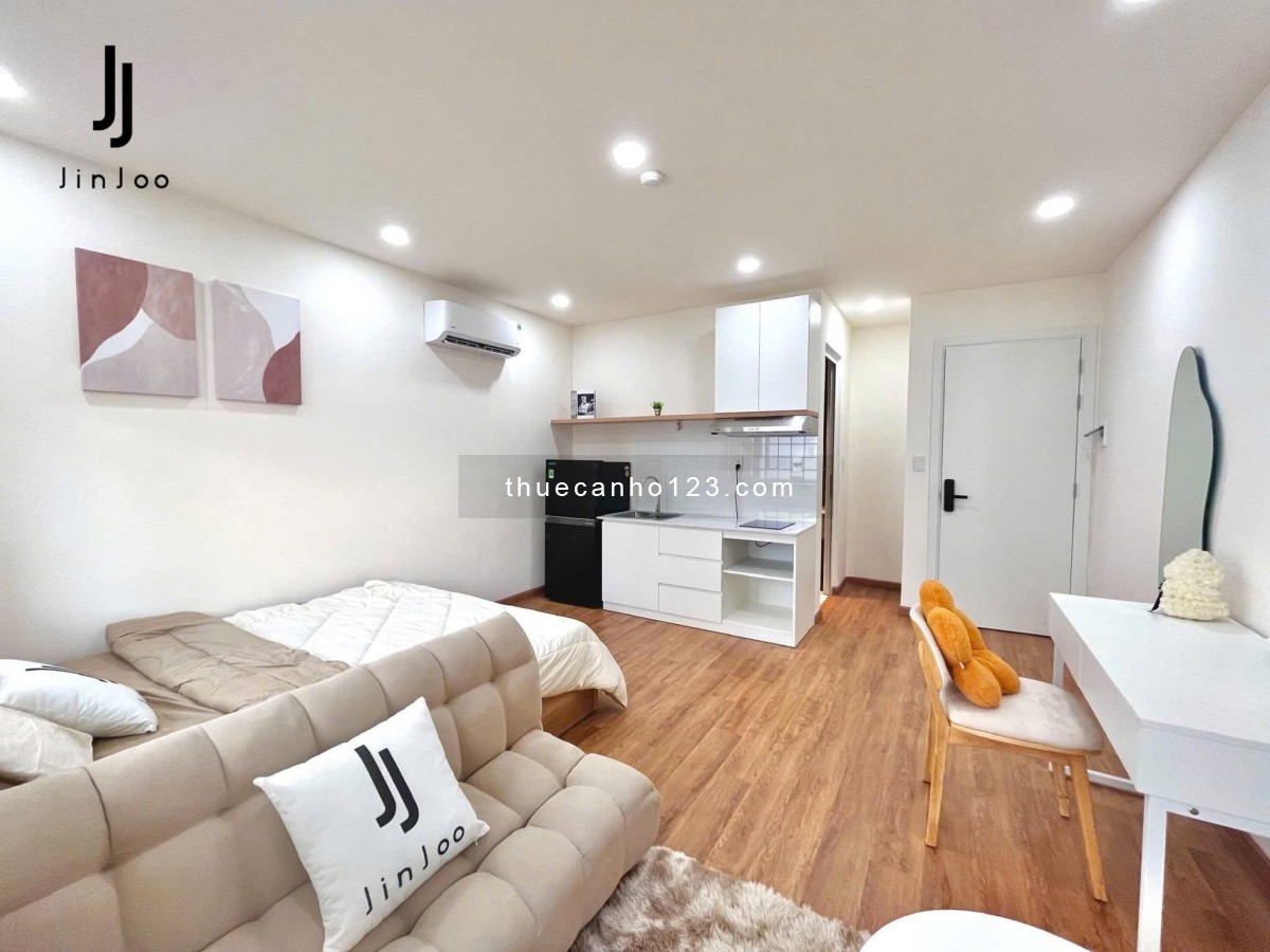 Studio 45m² ban công rộng - Full nội thất, sát Co.opmart Hoàng Văn Thụ - Quận Tân Bình