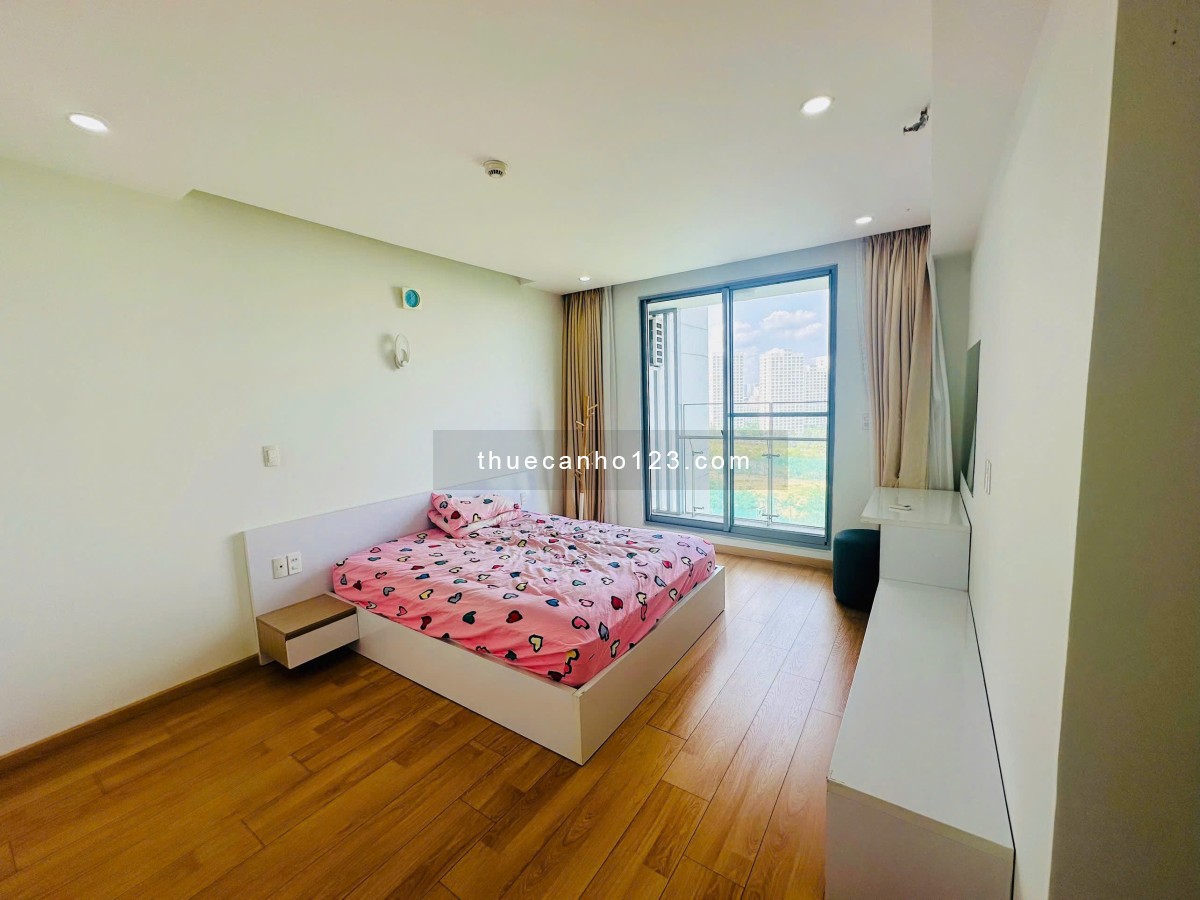 Cho thuê căn hộ 3PN, 2WC tại Green Valley, view sân Golf giá chỉ 28 triệu