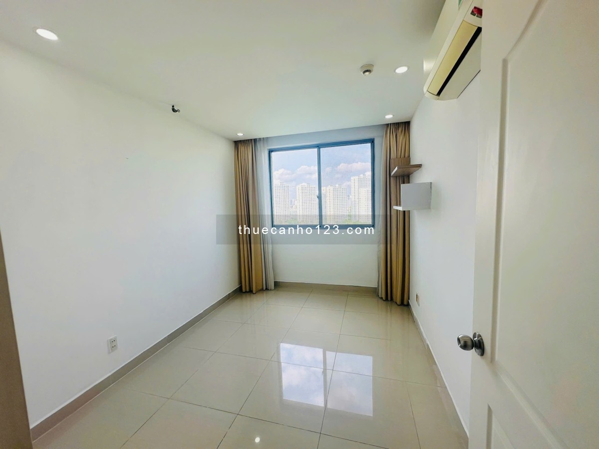 Cho thuê căn hộ 3PN, 2WC tại Green Valley, view sân Golf giá chỉ 28 triệu