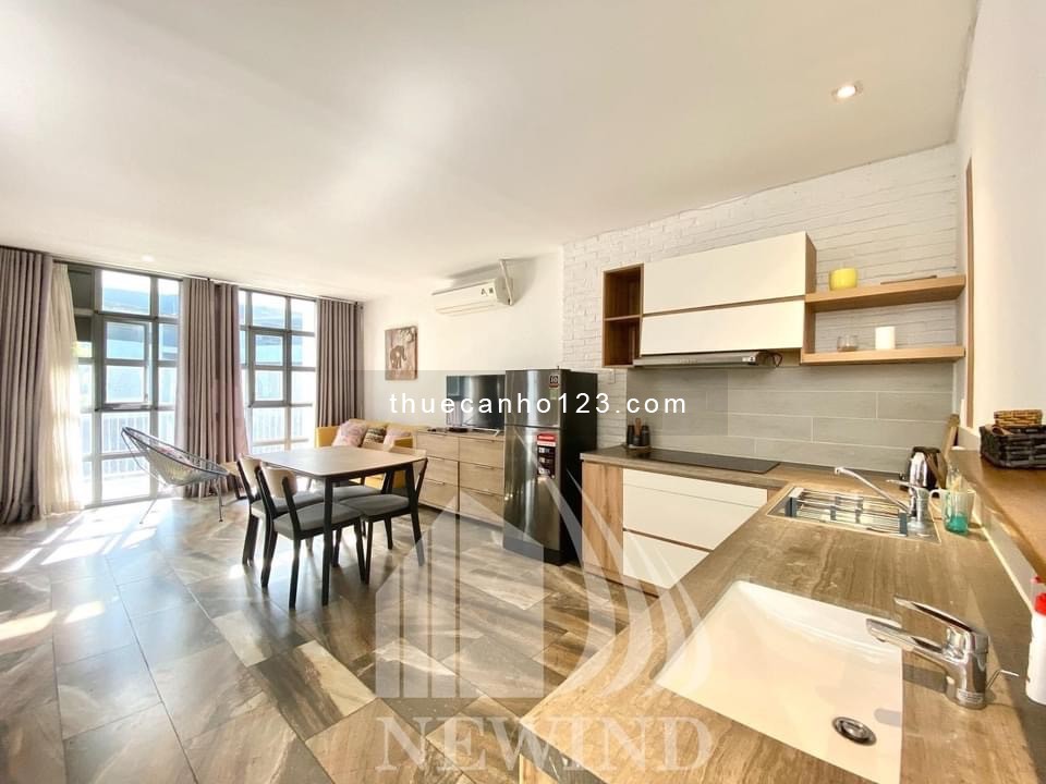 Căn hộ ban công/cửa sổ full NT thiết kế đẹp khu PMH, SC, RMIT, FV, KCX, VNG, sát vách Q4, Q1, Rmit