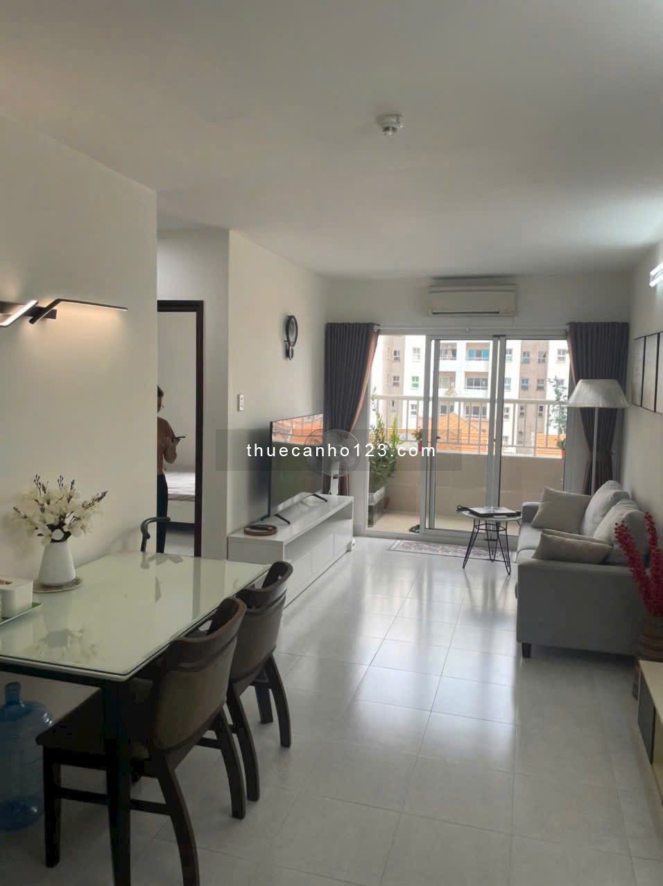 Chung cư Carillon 2, Trịnh ĐÌnh Thảo, TP: 77m2, 2p ngủ, full NT 10tr/th