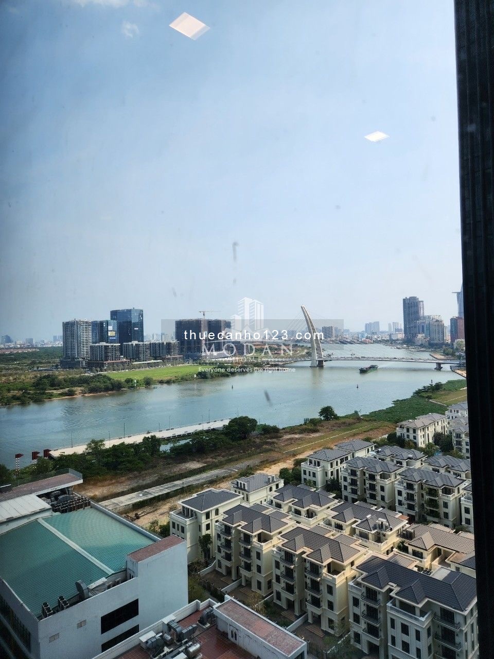 Cho thuê căn hộ Vinhomes Golden River Ba Son 1PN - 4PN