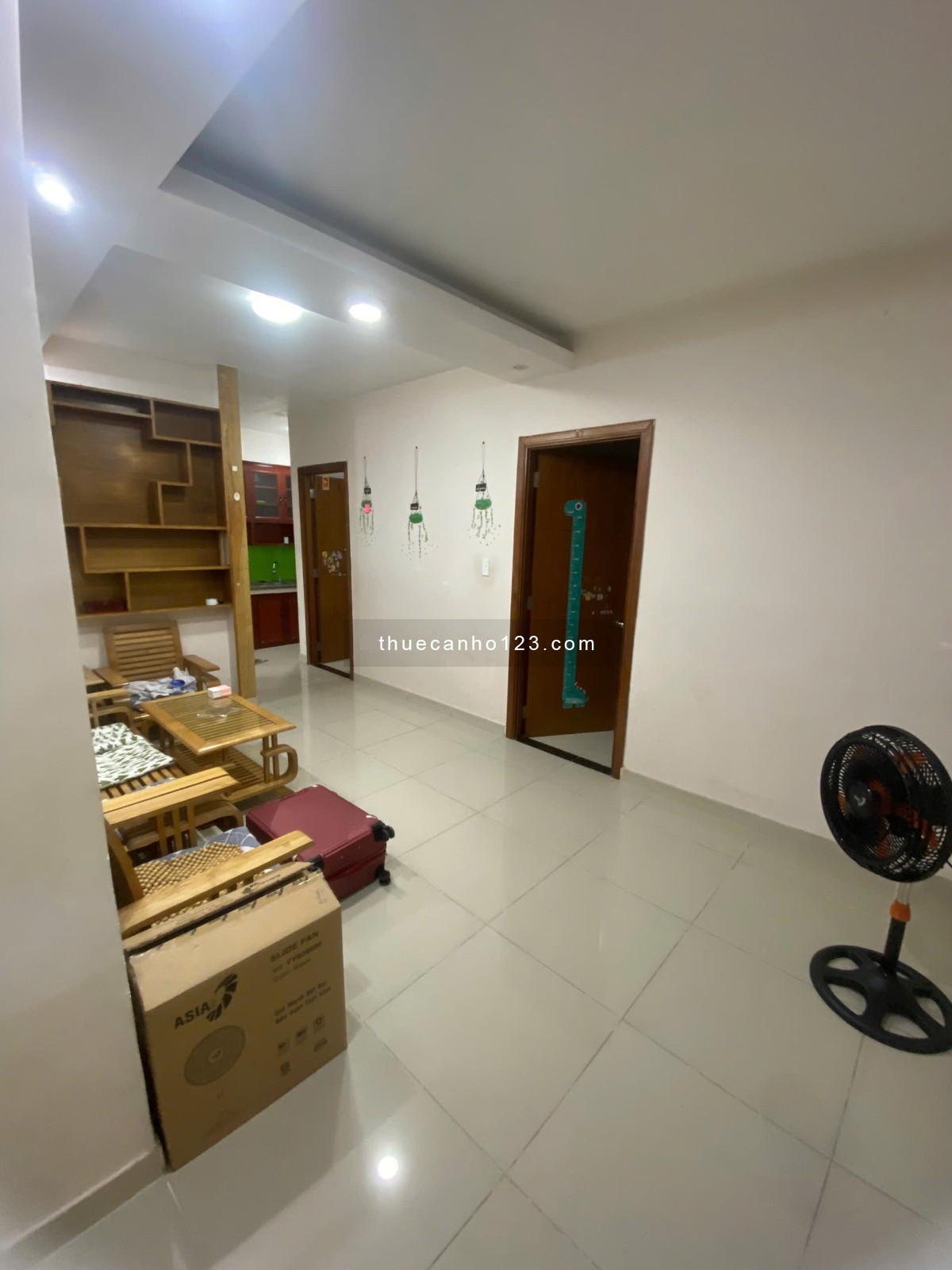 Cho thuê căn hộ 2 phòng ngủ - 1 WC, quận 12