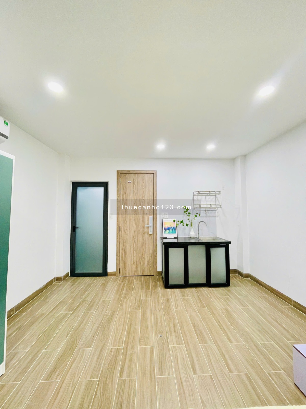 Căn Hộ Mới Ban Công Khu Dân Cư An Ninh Cho Cặp Đôi - Gia Đình