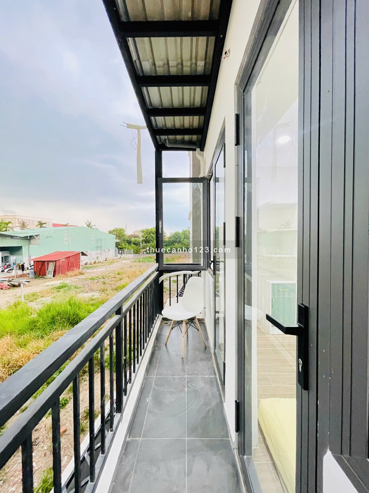 Căn Hộ Mới Ban Công Khu Dân Cư An Ninh Cho Cặp Đôi - Gia Đình