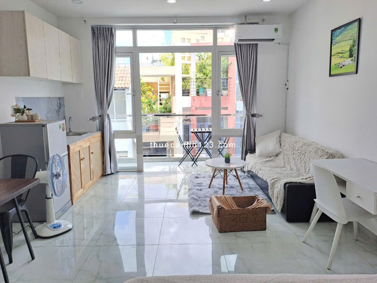 CHDV Bancony Hai Bà Trưng Gần Cầu Kiệu, Công Viên Lê Văn Tám Q1