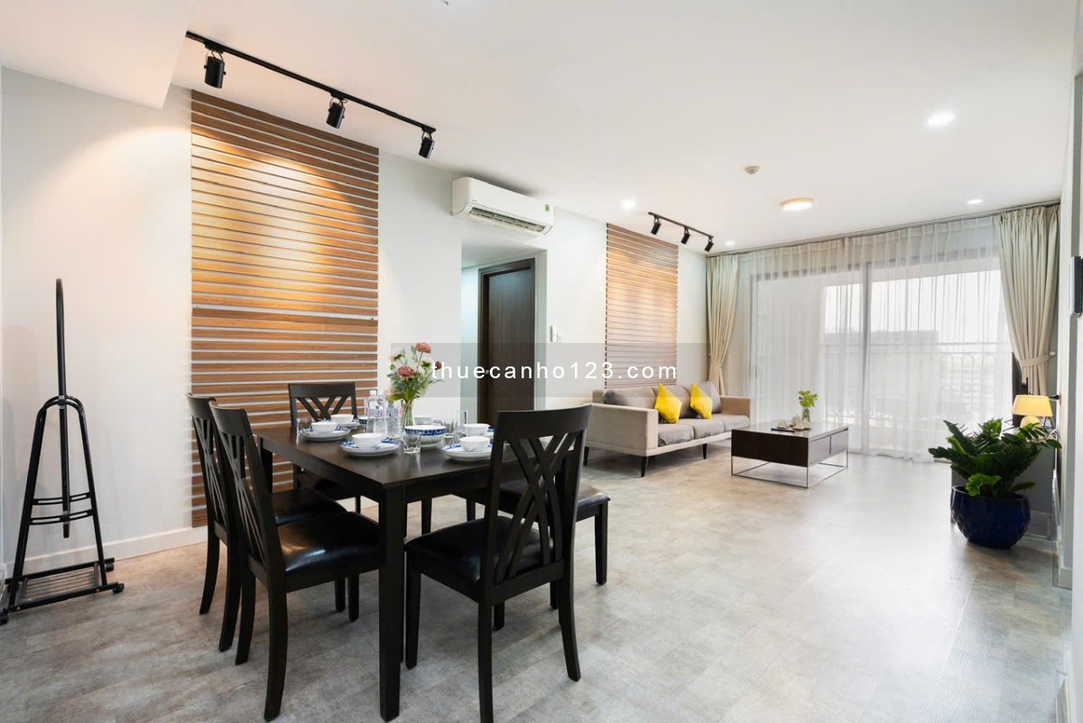 Cho Thuê Căn Hộ Cao Cấp 3 phòng ngủ Sài Gòn Royal Luxury Quận 4