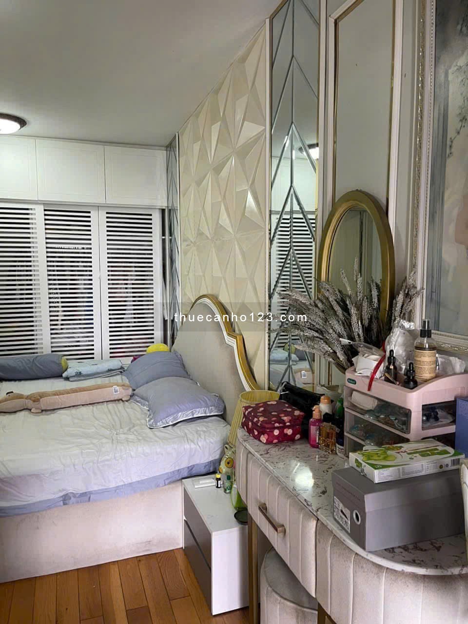 Chung cư Screc, Trường Sa, Quận 3: 85m2, 2p ngủ, full nội thất, 13tr/th