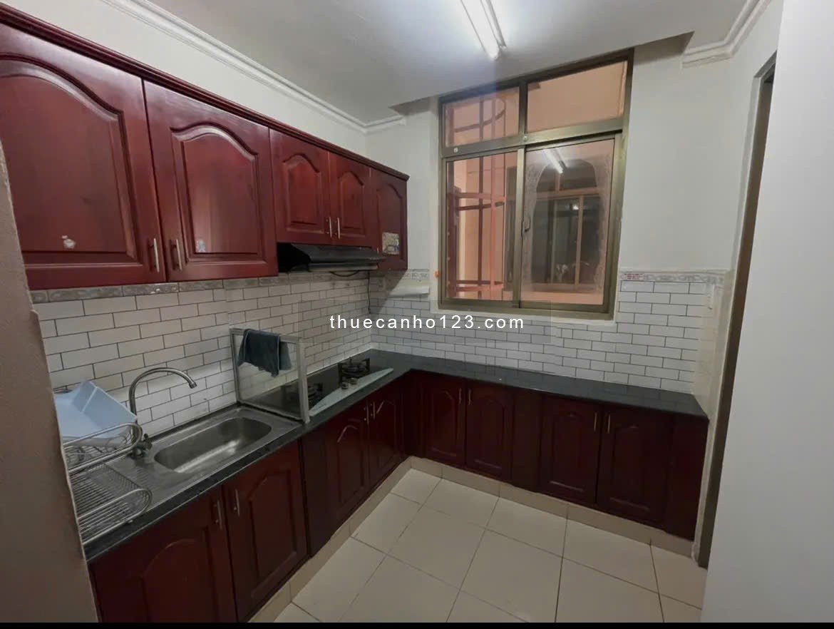 Chung cư Screc, Trường Sa, Quận 3: 81m2, 2p ngủ, full nội thất, 13tr/th