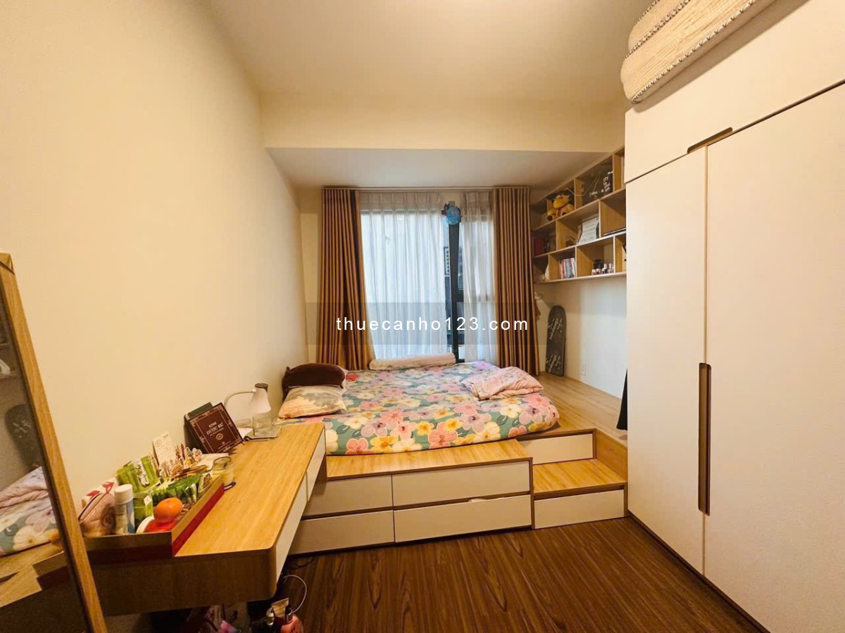 Cho thuê căn hộ có ban công siêu to 14m² Chung cư Safira Khang Điền 2PN full nội thất 9.3 triệu