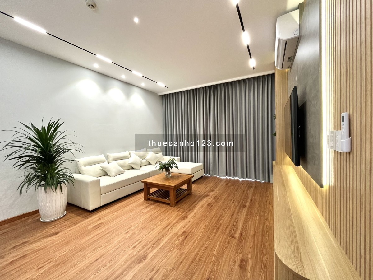 Căn hộ cao cấp ngay trung tâm Quận 10 – 1 phòng ngủ riêng biệt, có ban công – Trống sẵn