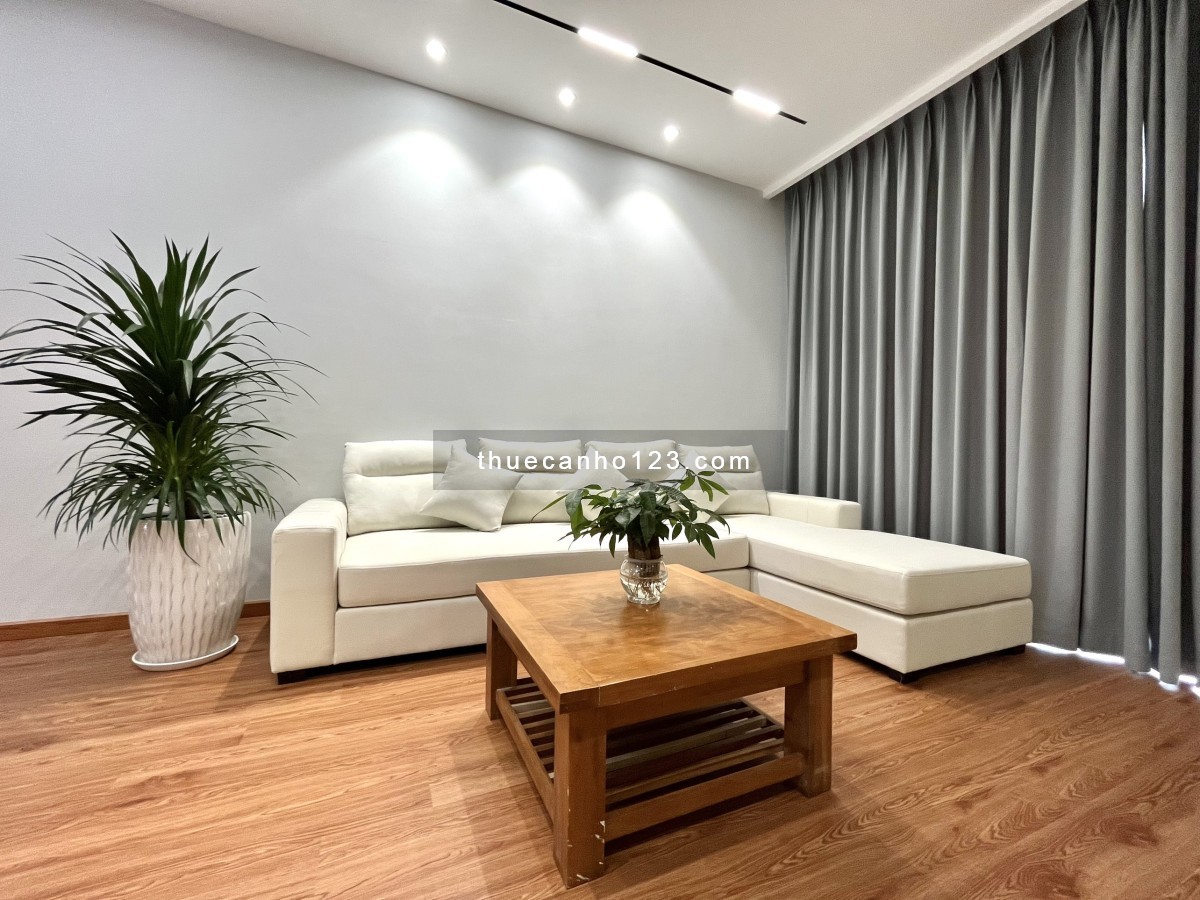 Căn hộ cao cấp ngay trung tâm Quận 10 – 1 phòng ngủ riêng biệt, có ban công – Trống sẵn