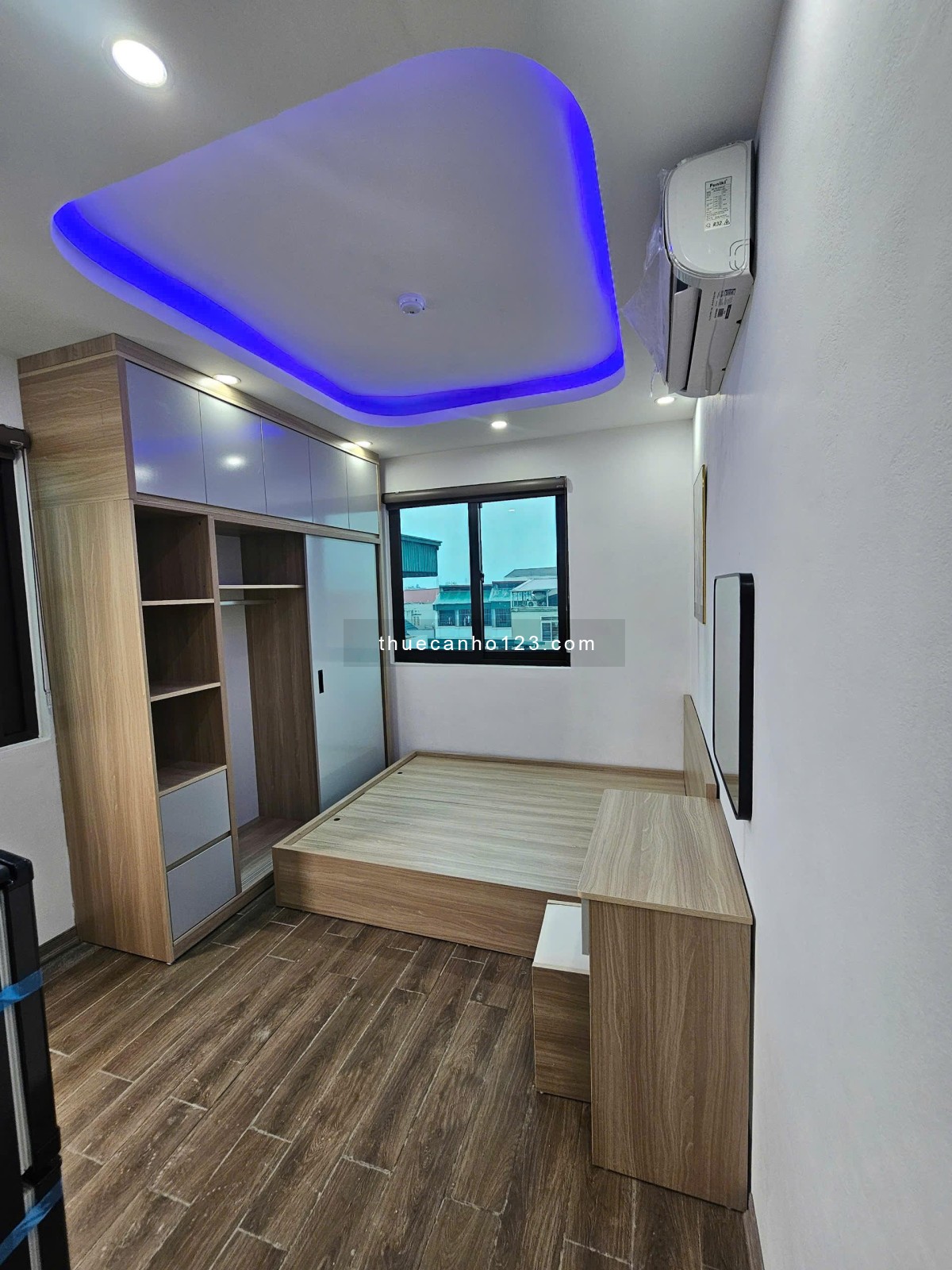 Cho thuê căn hộ 1 phòng ngủ, đẹp, thiết kế thông minh, giá rẻ tại Tây Hồ