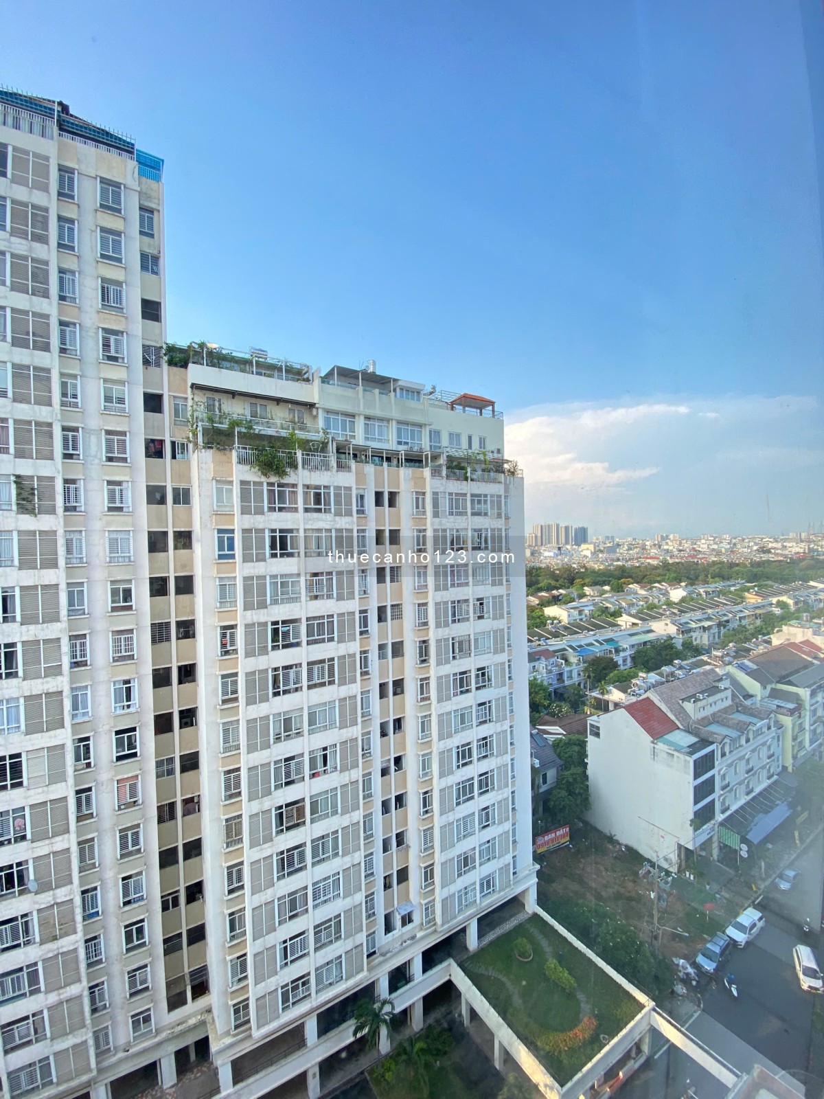 Nhà đẹp, sống chất như resort mà giá quá hời – Căn hộ Sky Garden, tiện ích phủ đầu ngõ cuối hẻm