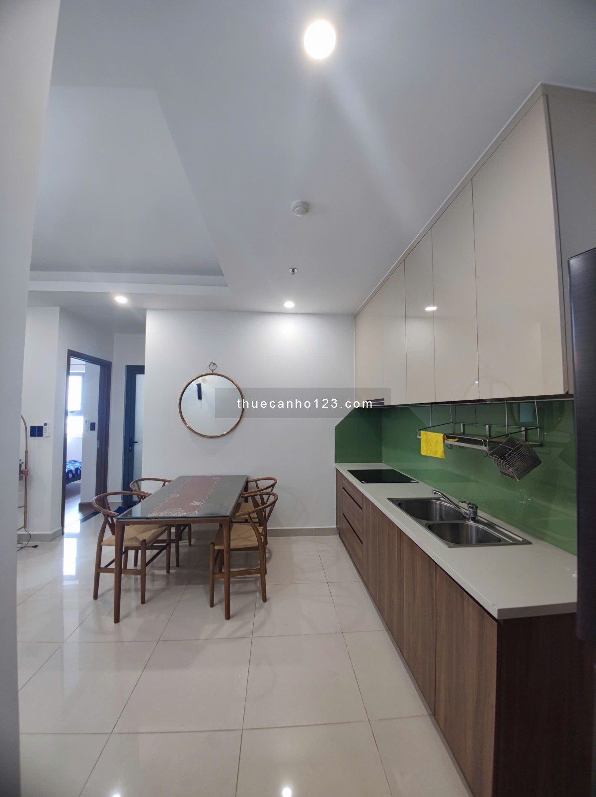 Cho thuê 3PN 2WC tại Q7 Saigon Riverside. Giá 16 triệu - 18 triệu/tháng. LH 0906 600 593