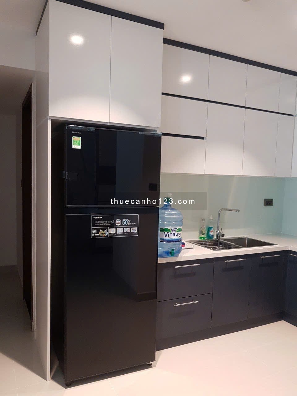 Cho Thuê 2 Phòng ngủ View sông Sài Gòn Royal Quận 4 giá tốt nhất