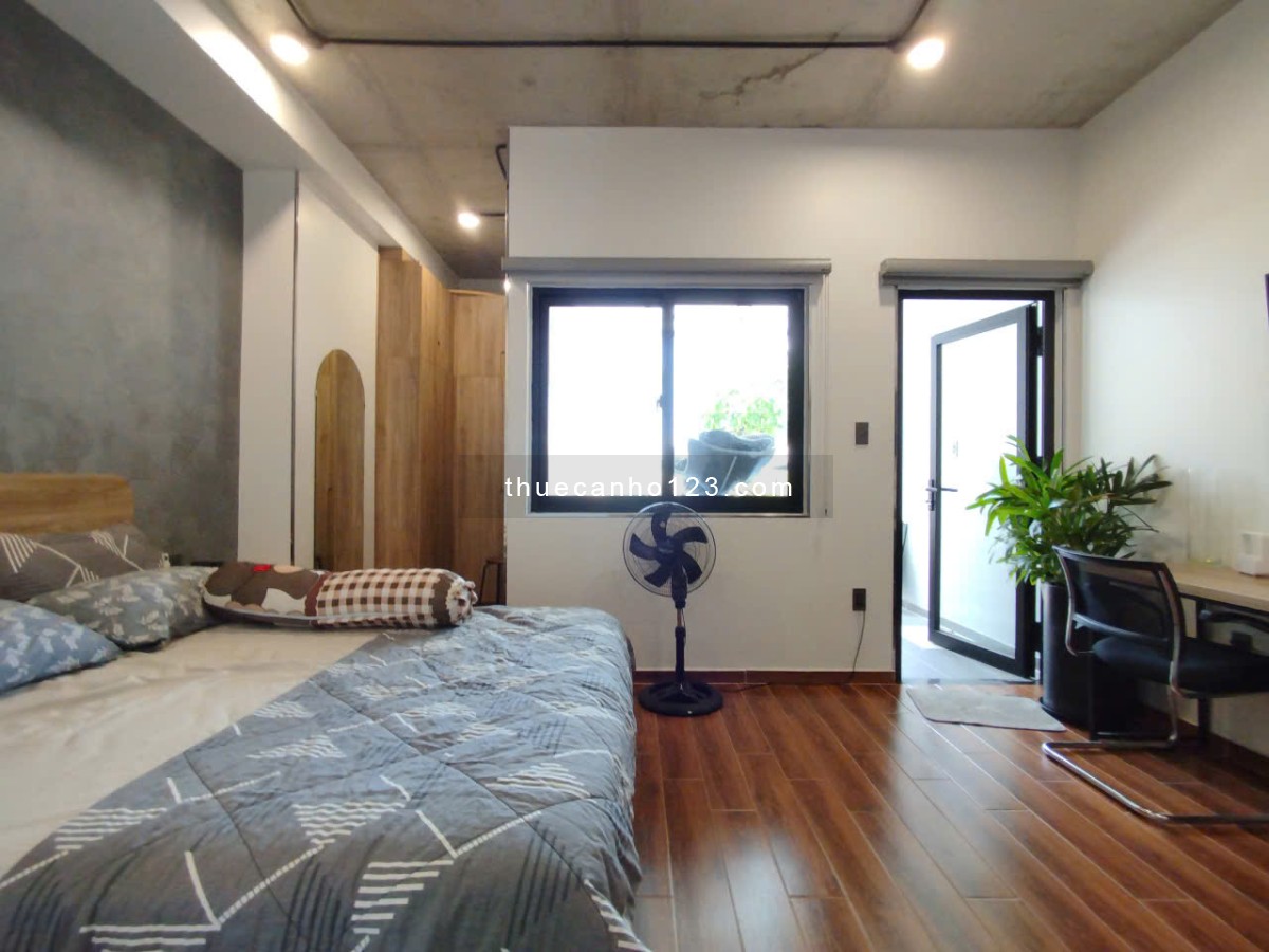 Cho thuê căn hộ Q3 Studio ban công sân vưởn 50m2, Thang máy, Hà Đô Centrosa, Sài Gòn Mall, Hồ Kỳ Hòa